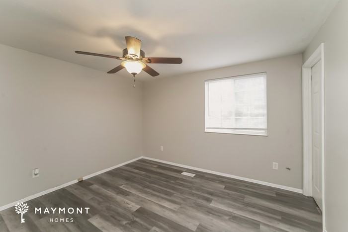 8448 Huntdale Ct - Photo 5 of 10