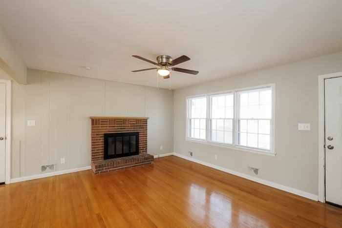 10505 E 79th St - Photo 2 of 8