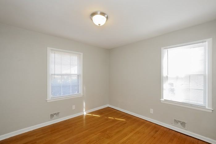 10505 E 79th St - Photo 6 of 8