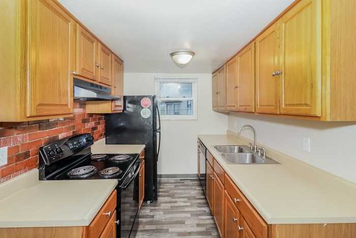 3504 Greenwood Dr - Photo 5 of 12