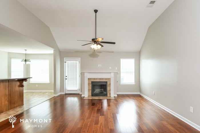 5918 Keebler Dr W - Photo 5 of 12