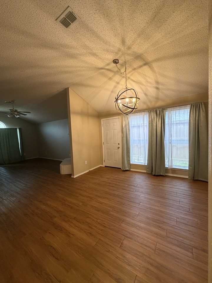 2521 Ensenada Ln #NA - Photo 5 of 24