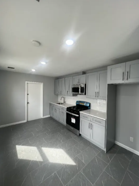 107 Cedar Ave #1 - Photo 7 of 9