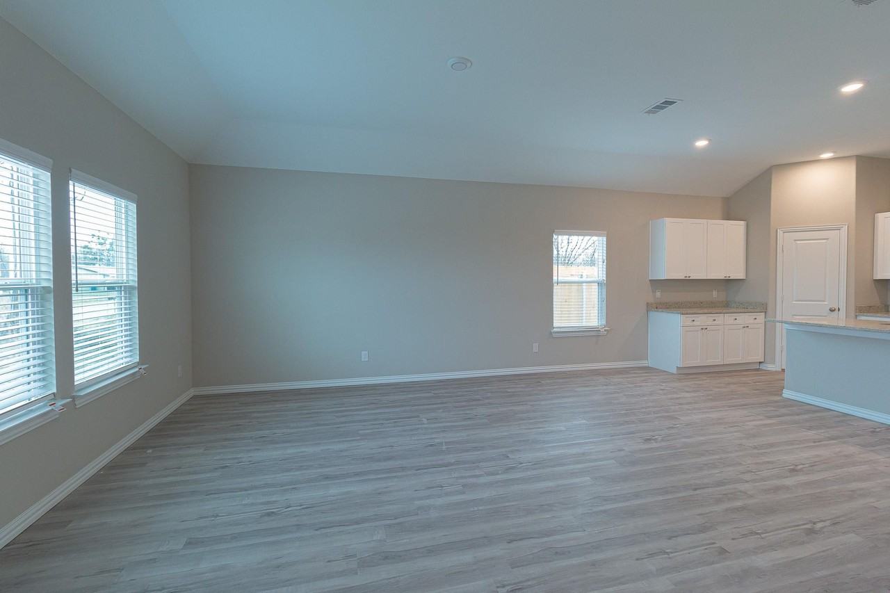 1906 Oliver St #NA - Photo 6 of 27