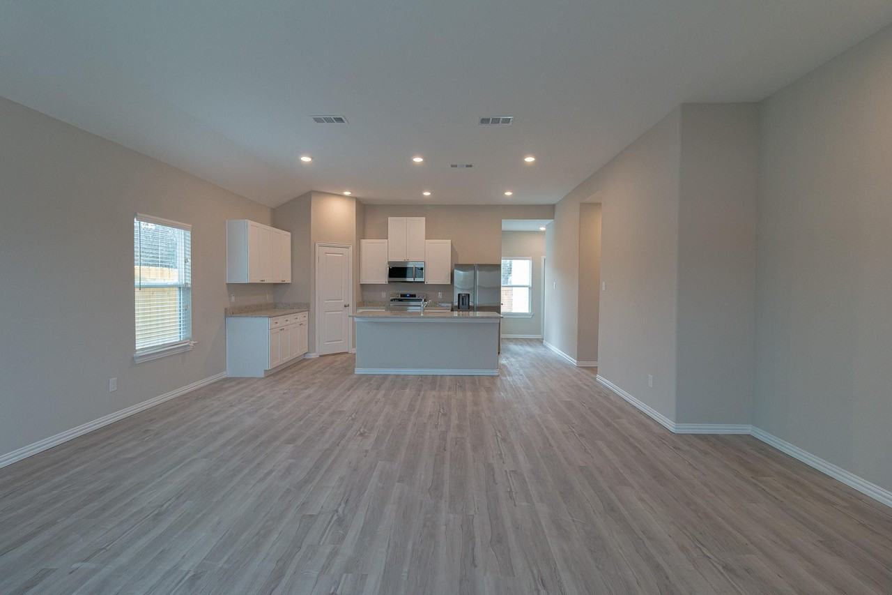 1906 Oliver St #NA - Photo 7 of 27