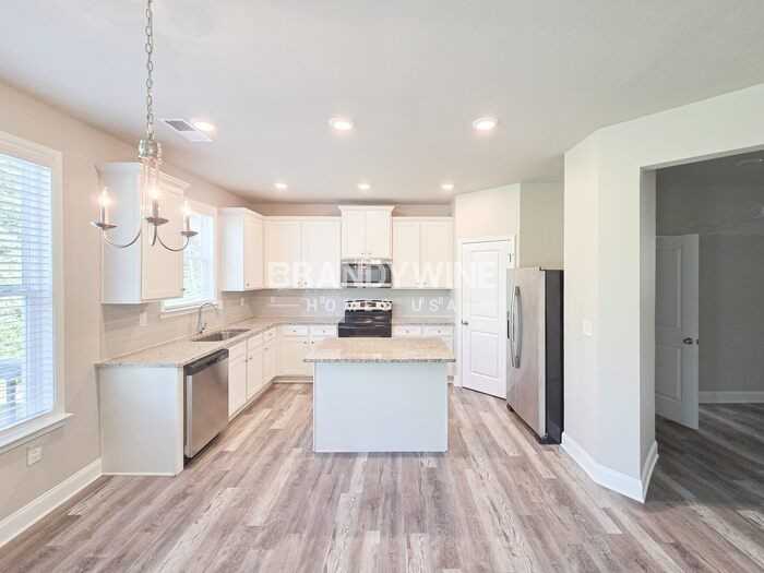 1116 E Shoreview Rd - Photo 5 of 27