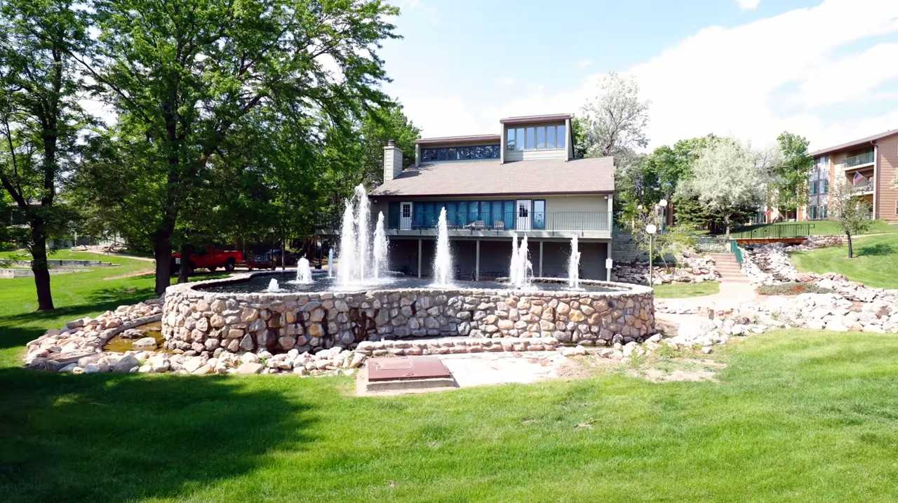 3968 Fairway Hills Dr #3968 - Photo 2 of 33