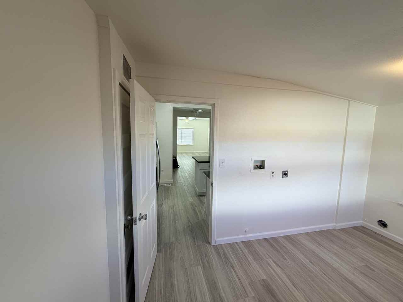 394 N Livermore Ave #NA - Photo 4 of 18