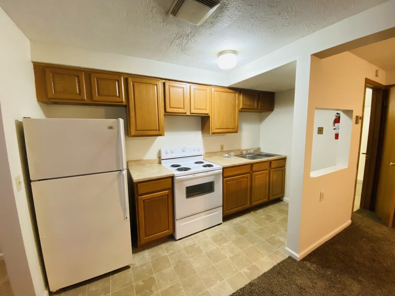 1807 Ferndale Rd Nw #8 - Photo 3 of 9