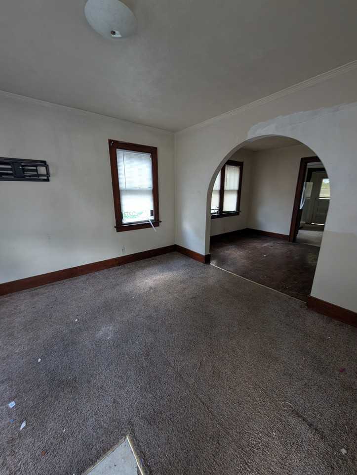 812 W Macqueen Ave #NA - Photo 2 of 11