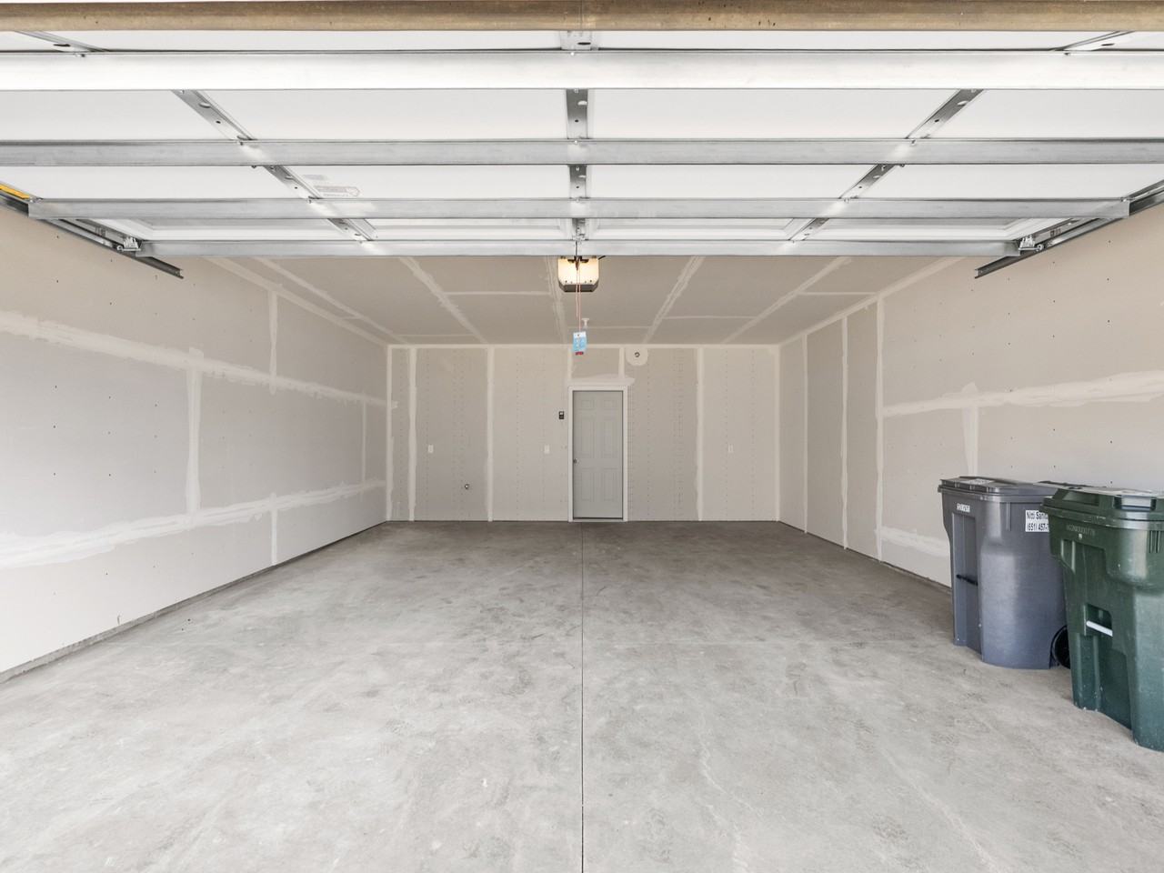 17066 Dysart Pl #17066 - Photo 6 of 32