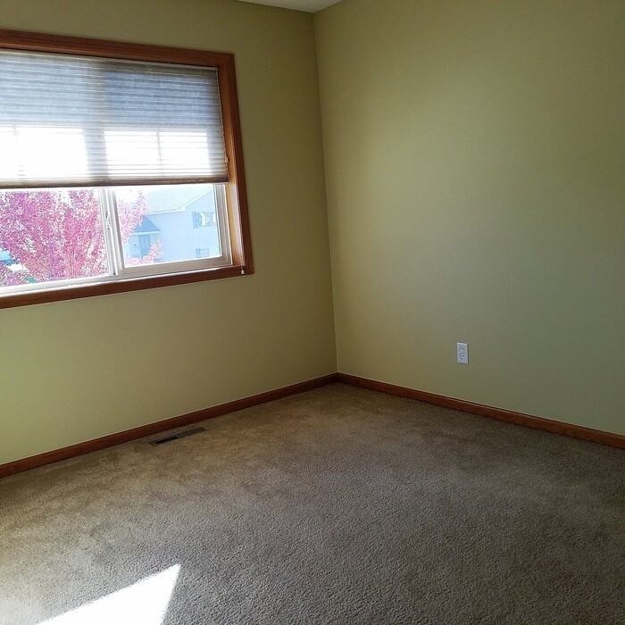 516 Dogwood St Ne - Photo 6 of 10