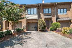 featured image of 3032 Eagle Ridge Ln #NA