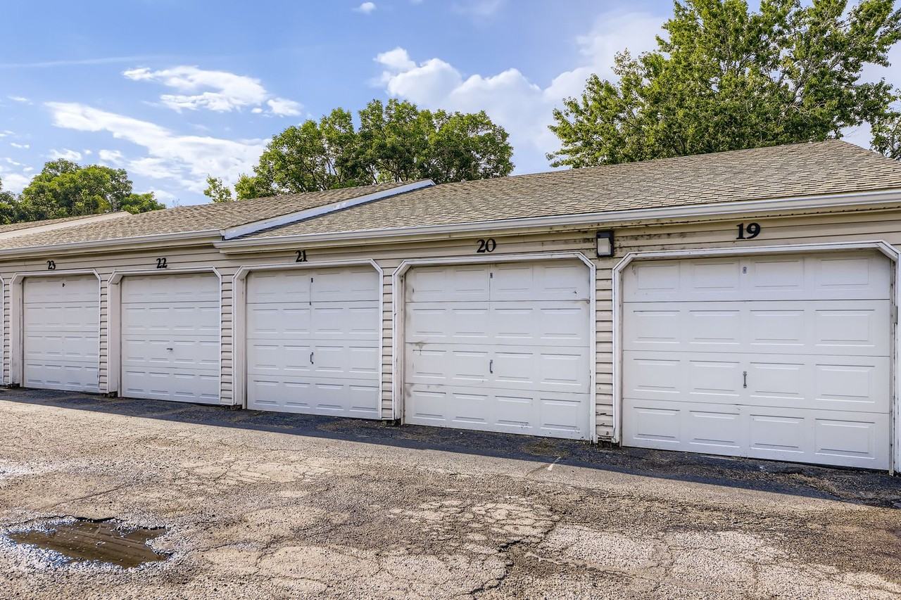 14141 E Jewell Ave #103 - Photo 3 of 11