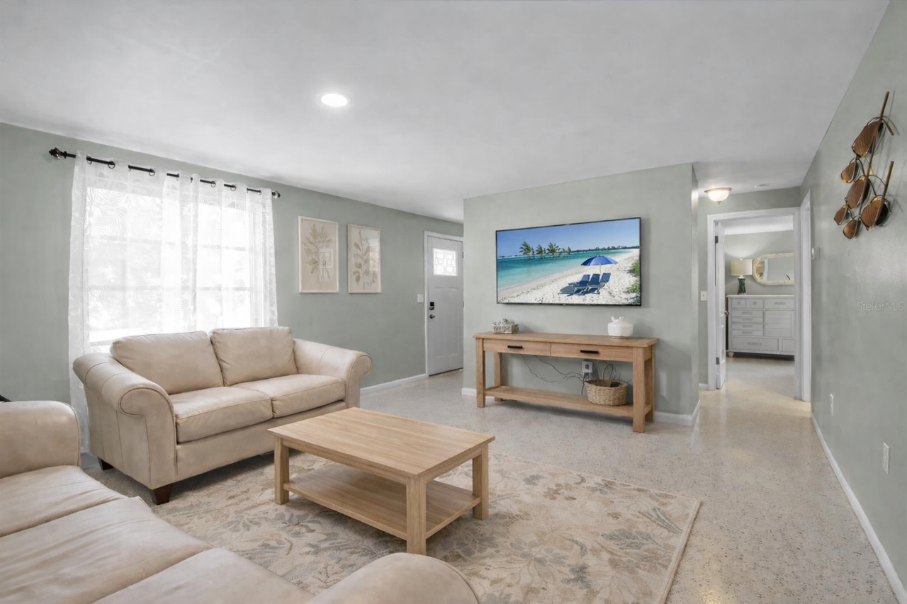 709 84th St Nw #NA - Photo 3 of 21