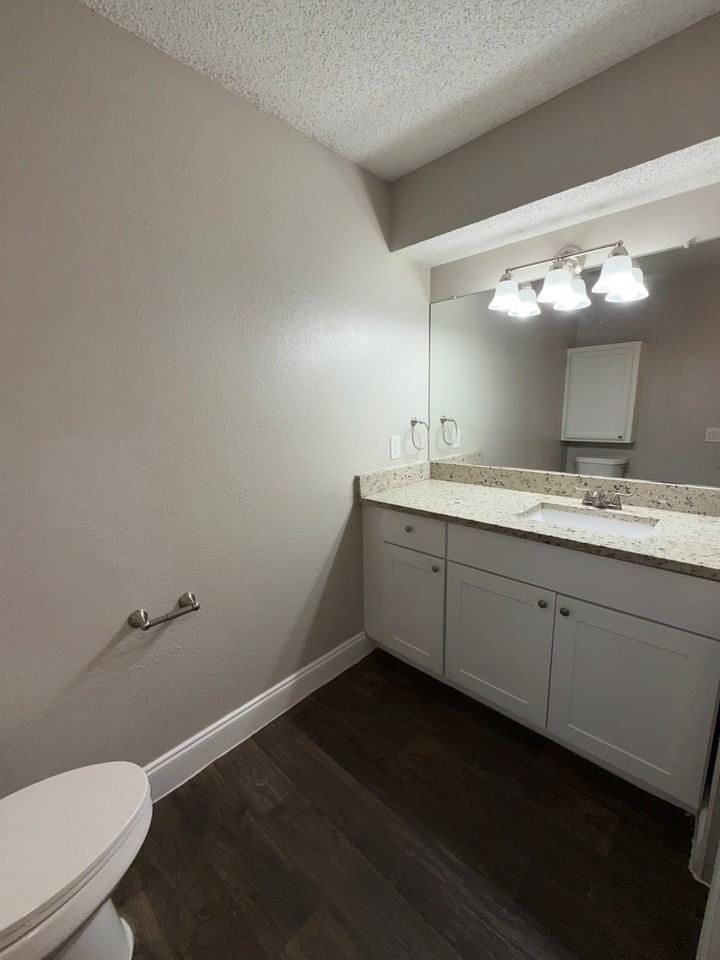 8551 Ederville Rd #101 - Photo 7 of 10