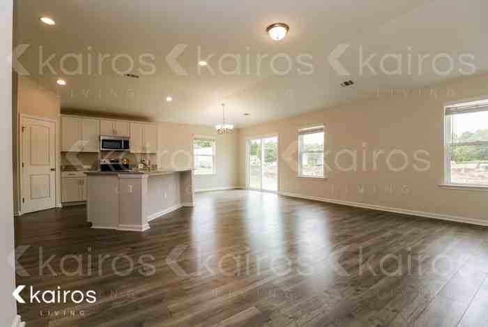 17 Red Oak Dr - Photo 2 of 17