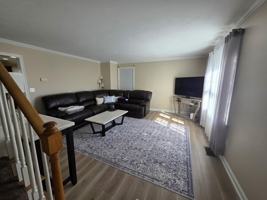 featured image of 137 Knight Ave #137