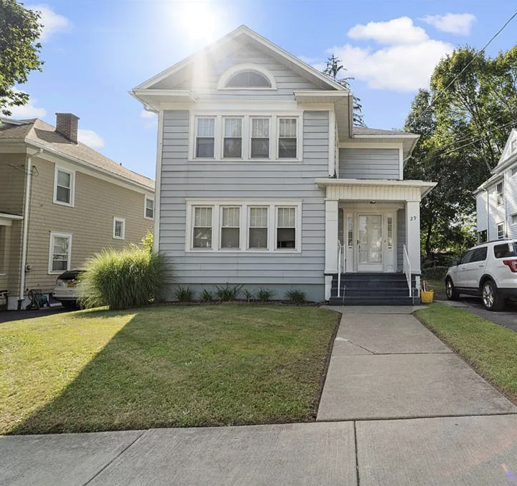 29 Laurel Ave #2 - Photo 5 of 11