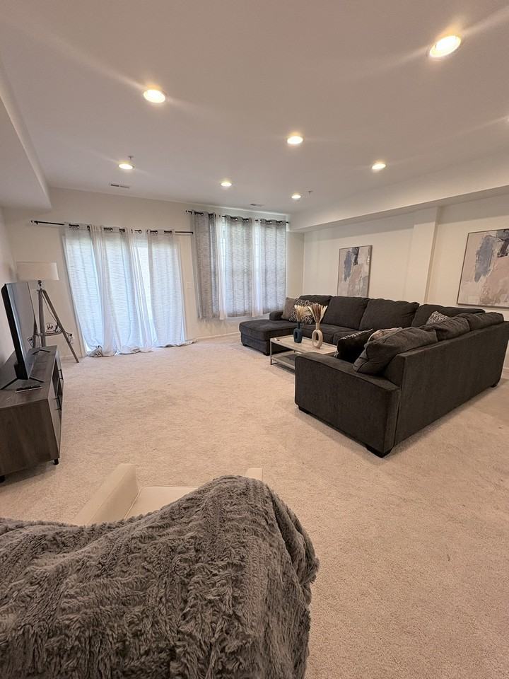 8608 Sweet Rose Ct #NA - Photo 3 of 23