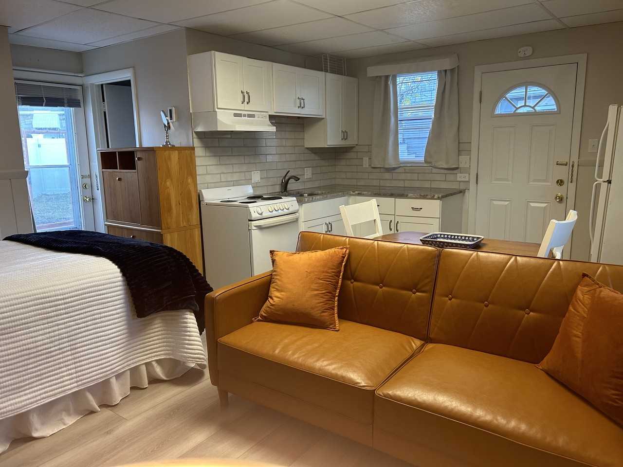 9 Rice Ave Apt C #NA - Photo 2 of 9