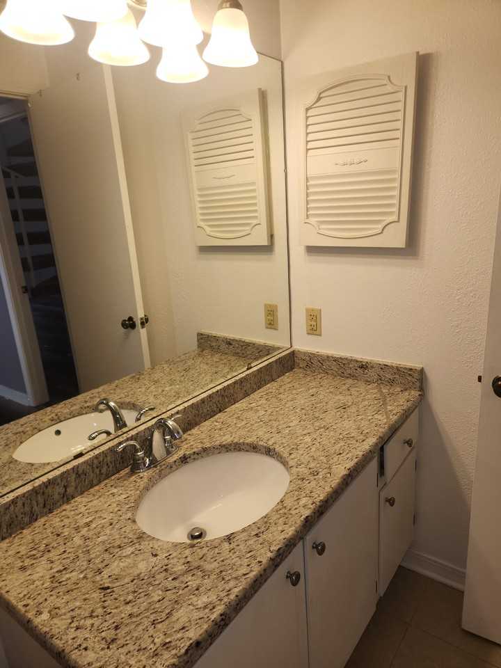 246 Settlers Park Dr #246 - Photo 3 of 18