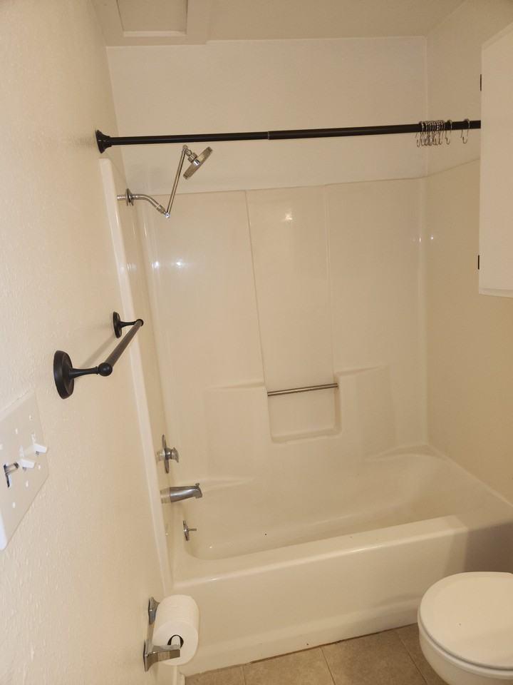 246 Settlers Park Dr #246 - Photo 4 of 18