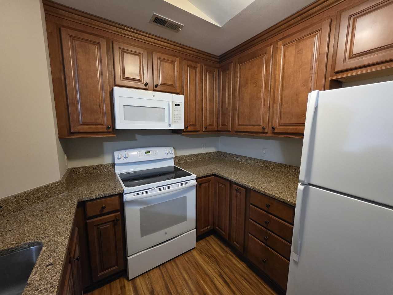 1310 Crossings Ct #D - Photo 4 of 21