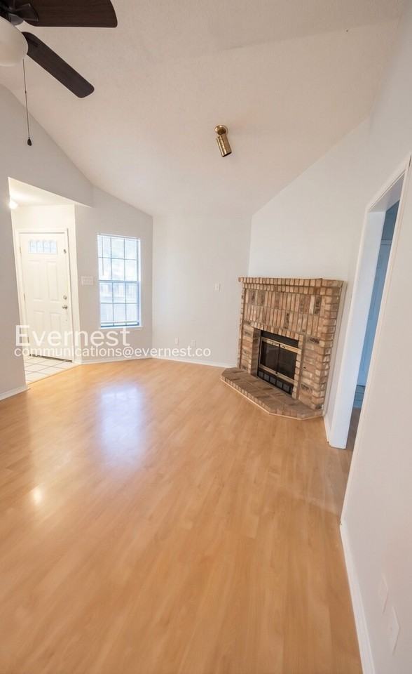 24 Wagon Wheel Ct - Photo 5 of 30