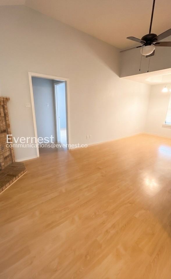 24 Wagon Wheel Ct - Photo 6 of 30