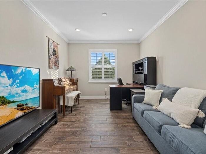 12423 Blue Hill Trl - Photo 6 of 50