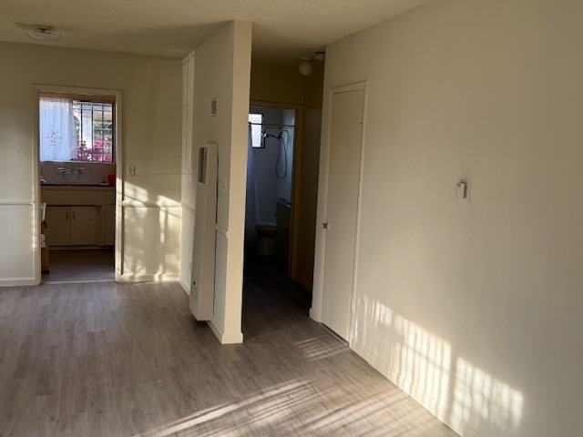 932 N Ardmore Ave #10 - Photo 3 of 6