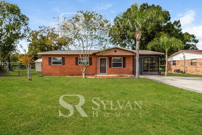 946 Keen Ct - Photo 2 of 16