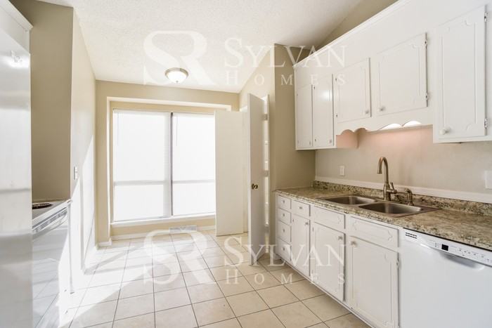 11129 Meadowcrest Ln - Photo 7 of 16