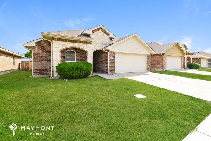 3148 Evangeline Rd - Photo 2 of 3