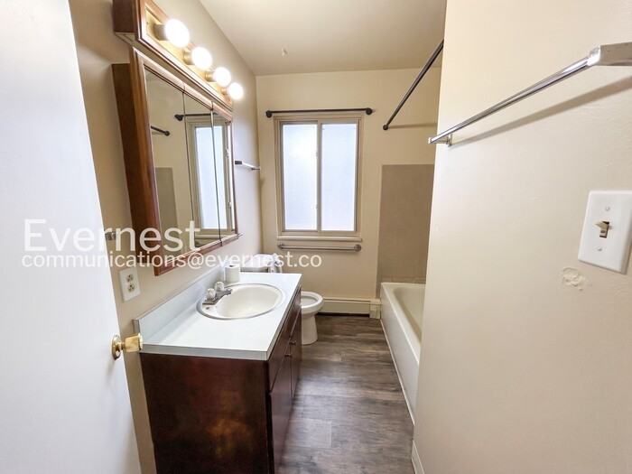 4311 N Chestnut St #2 - Photo 6 of 13