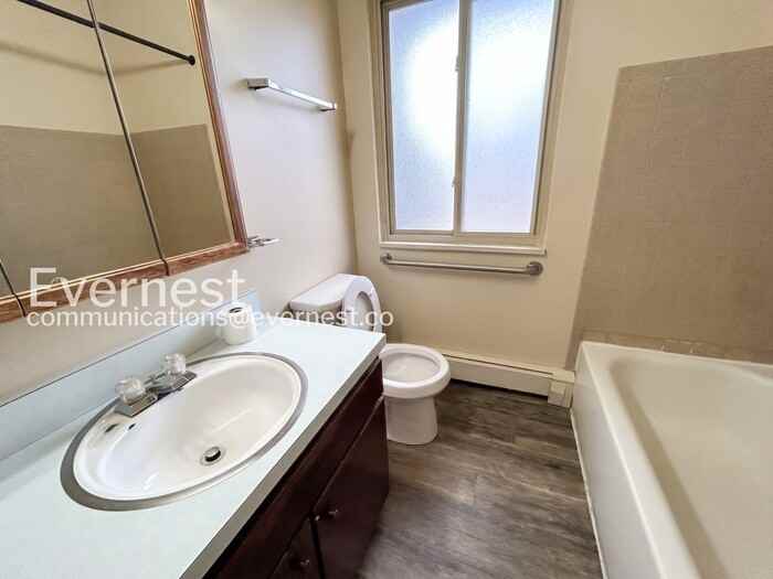 4311 N Chestnut St #2 - Photo 7 of 13