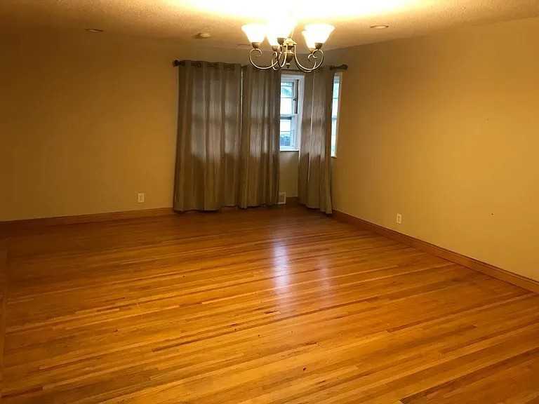 1764 Montreal Ave #NA - Photo 7 of 7