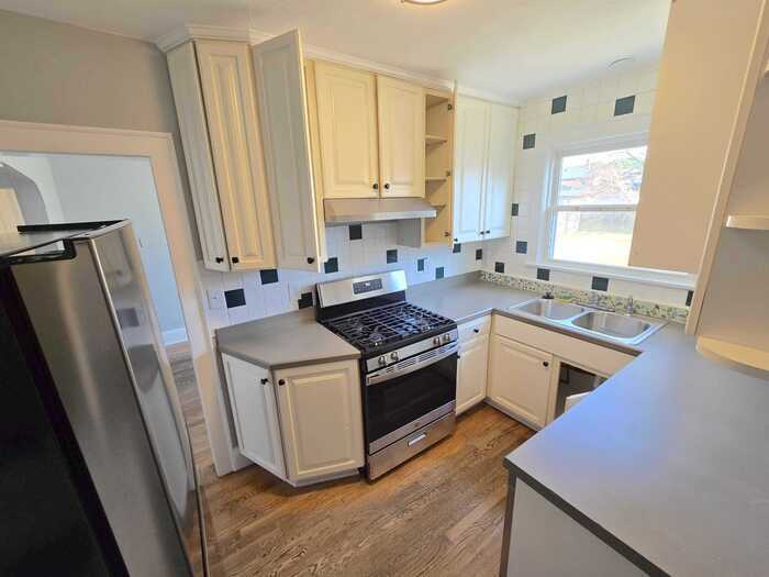 3504 Chesapeake Blvd - Photo 7 of 22