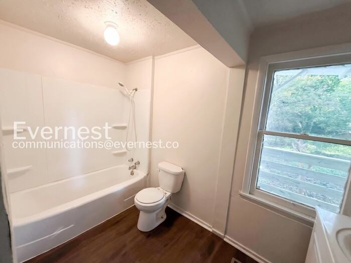 222 73rd St N - Photo 2 of 10