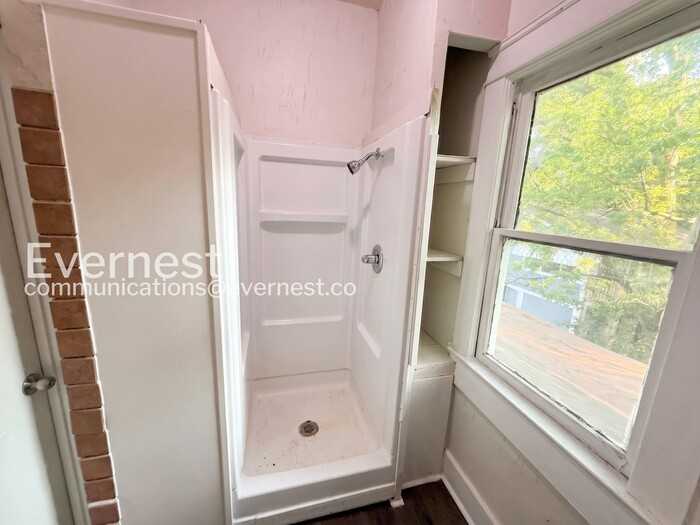 222 73rd St N - Photo 4 of 10