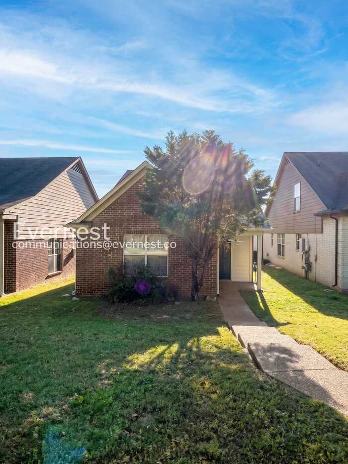 1224 Whitten Rd - Photo 2 of 25