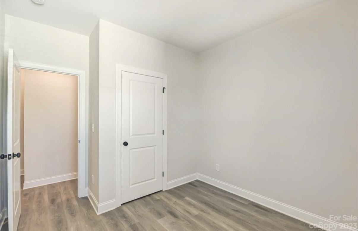 39 Hawthorne St Sw #39 - Photo 3 of 12