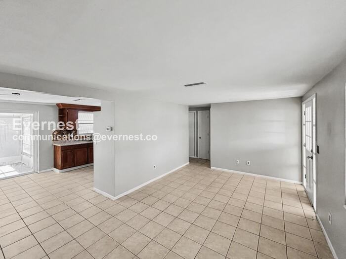 2412 Arcadia Rd - Photo 6 of 26