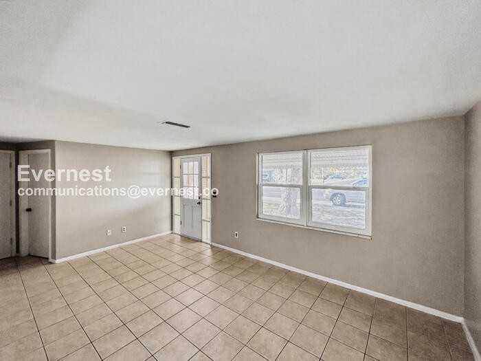 2412 Arcadia Rd - Photo 7 of 26