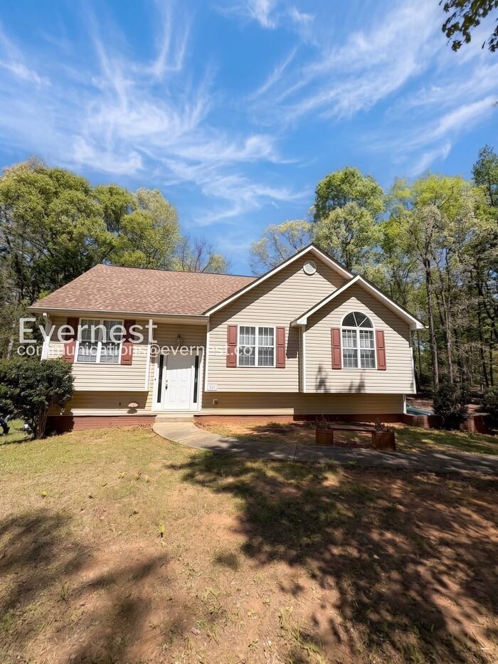 228 Nina Cir - Photo 2 of 35