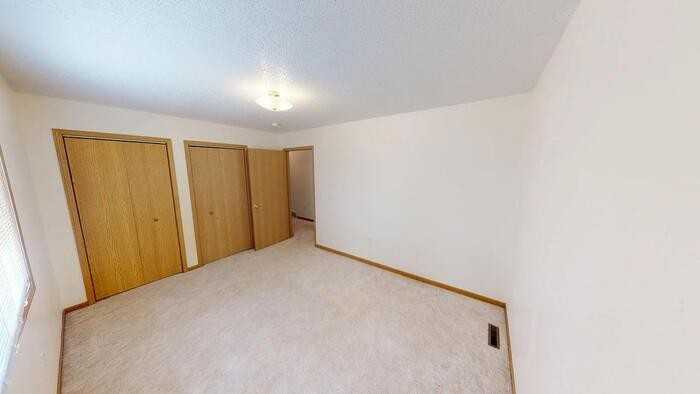 306 S 13th St - Photo 5 of 20