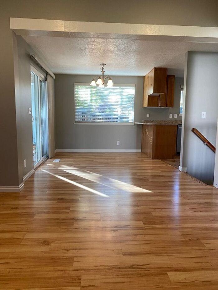 3018 W Shadow Park Dr - Photo 3 of 23