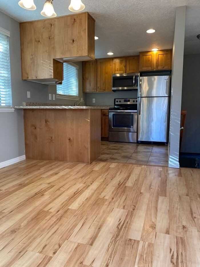 3018 W Shadow Park Dr - Photo 4 of 23