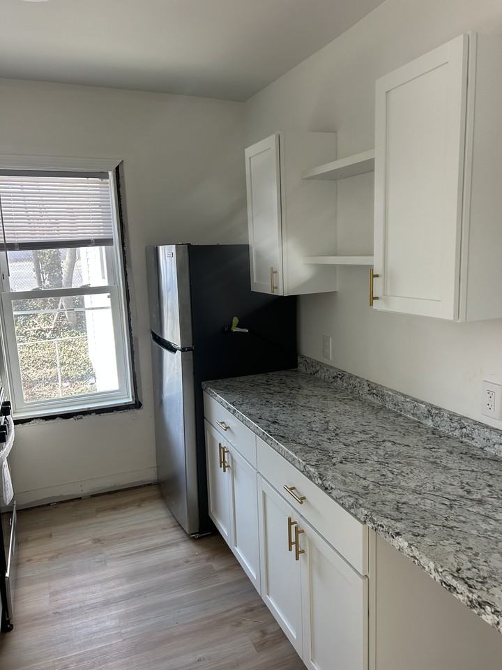 160 Robeson St #1WEST - Photo 2 of 7